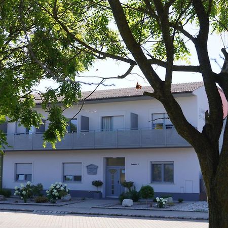 Gaestehaus Gisch Sandra Podersdorf am See Exterior foto