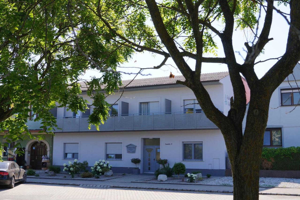Gaestehaus Gisch Sandra Podersdorf am See Exterior foto